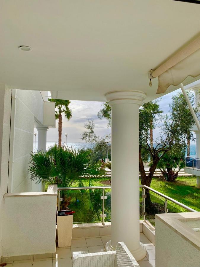 Loli Apartment Luxury White Residence Sarandë Buitenkant foto